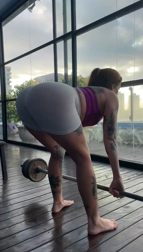 ass big ass booty gym onlyfans pawg redhead thick-booty gif