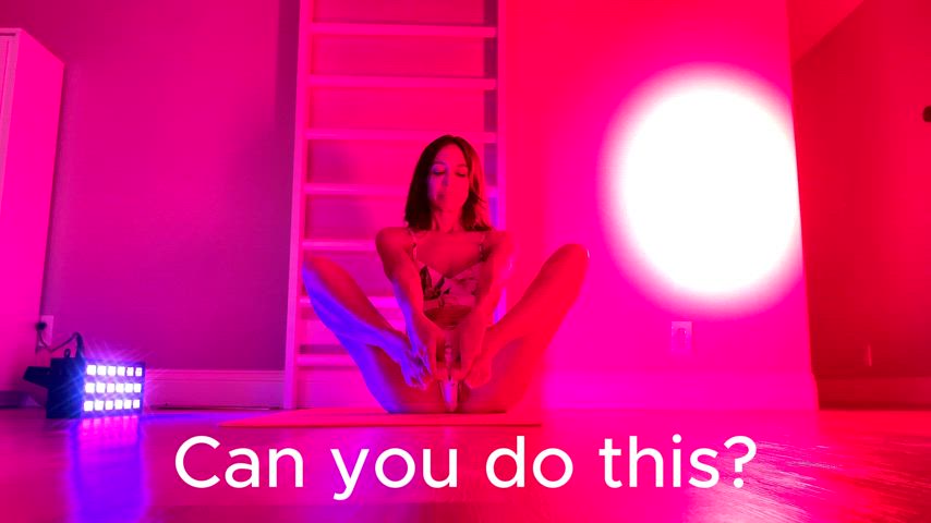 abs clothed legs legs up long legs non-nude onlyfans pink yoga yoga pants fit-girls