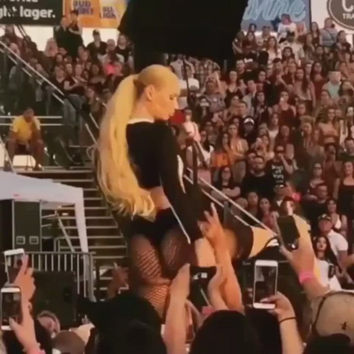 Big Ass Blonde Celebrity Iggy Azalea See Through Clothing Twerking White Girl gif