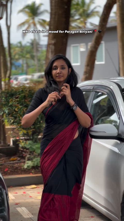 hips saree tiny waist gif