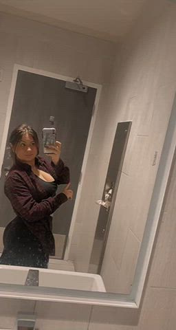 a lil selfie gif 🤍 [f/22]