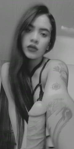 amateur blowjob dildo latina model sensual tattoo webcam gif