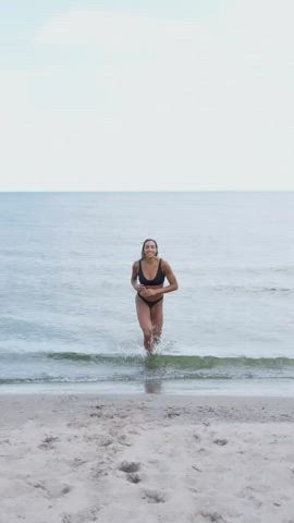 beach bikini brunette canadian ebony legs skinny tall wet gif