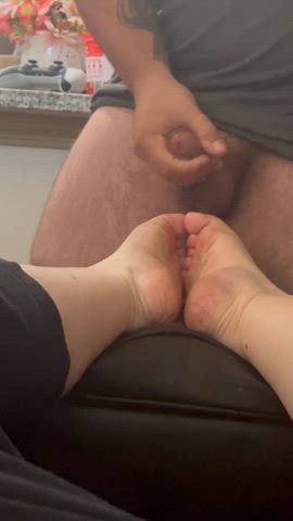 Now that’s how you thank daddy. Love her soles 