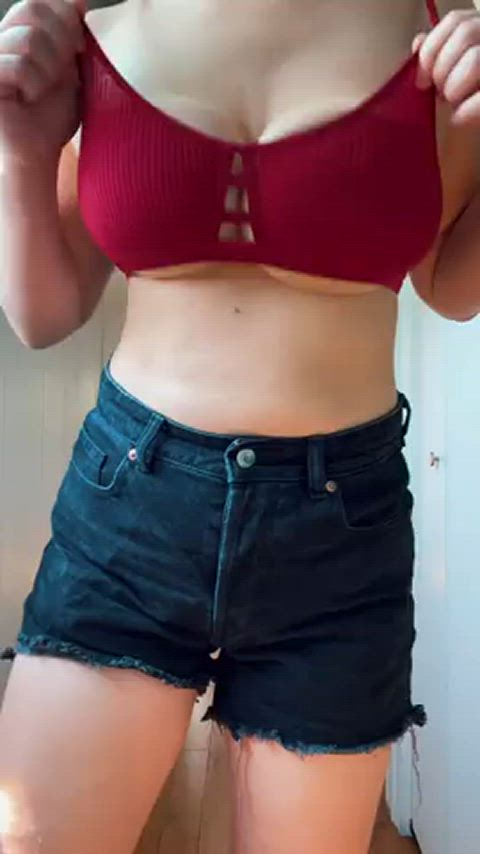 huge tits jean shorts saggy tits titty drop gif