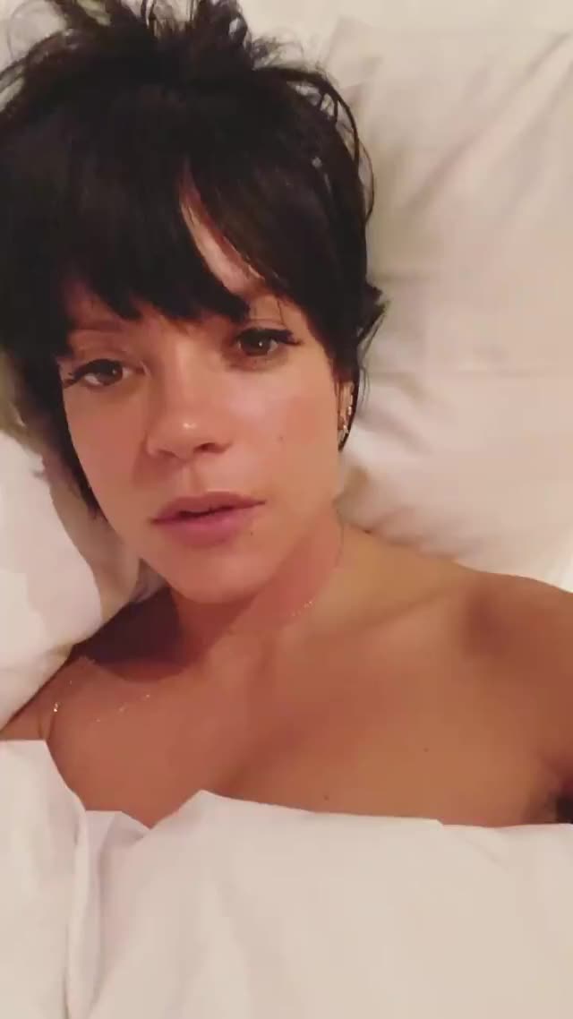 Lily Allen sexy in the bed selfie video