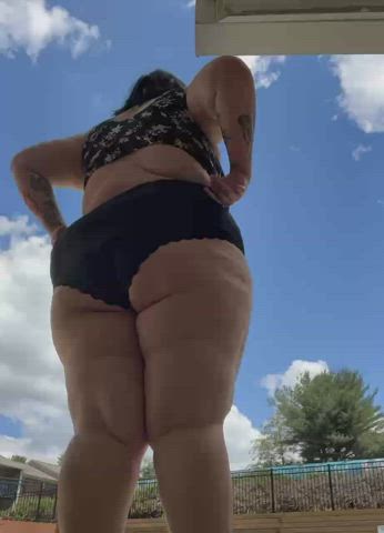 Public pool Wedgie 💋💦