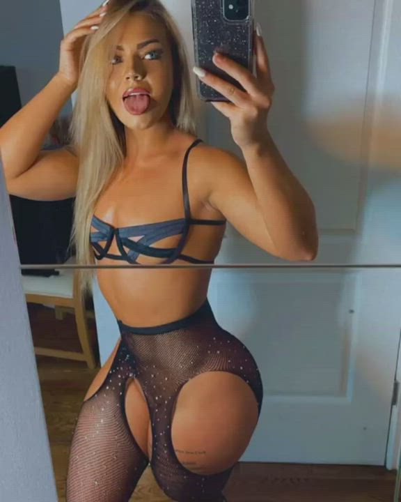Blonde Pawg Thick gif