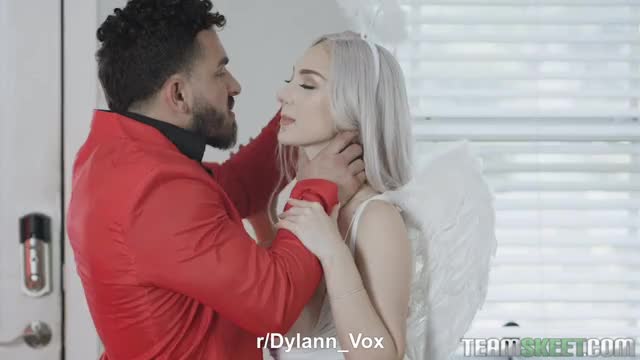 innocent Dylann Vox gets a good fuck