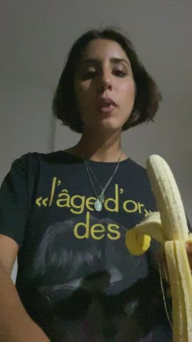 do u like bananas like me?