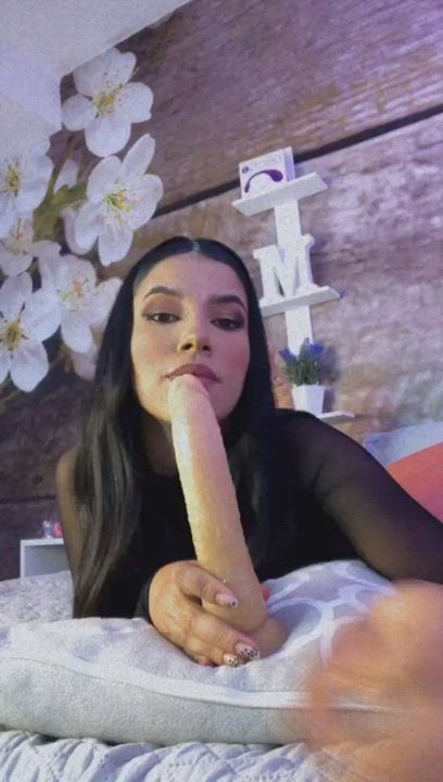 18 Years Old Blowjob Deepthroat Latina gif