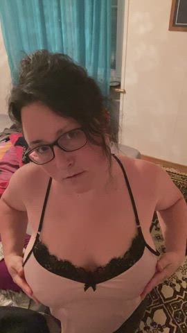 Would you bend over a 40 year old mommy of two? Asking for me.