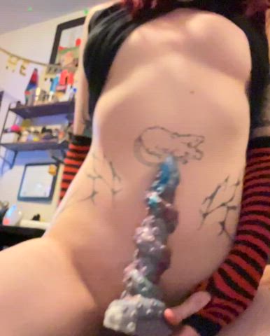 Slapping my pussy before I fuck it with my tentacle dildo 🖤