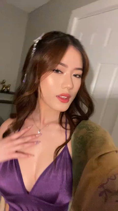 asian big tits vietnamese gif