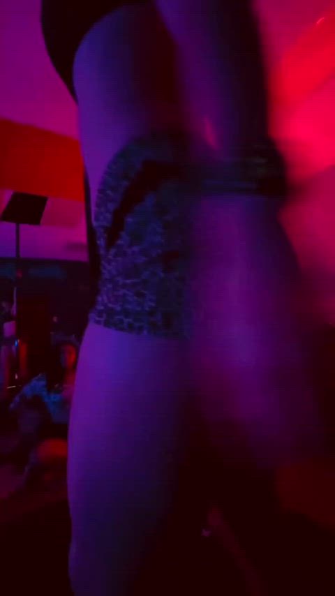 dancer latina pole dance puerto rican seducing seduction tease teasing gif