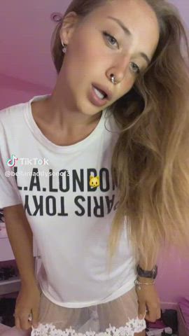 flashing pussy tiktok gif