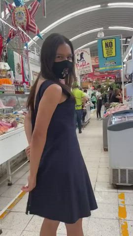 Flashing her ass in the Market