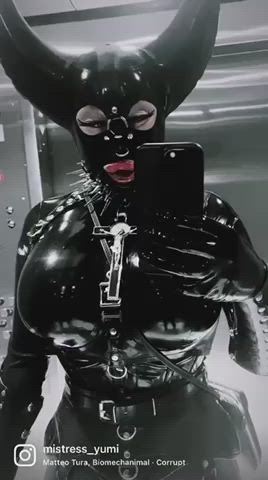 Come play with your latex demoness