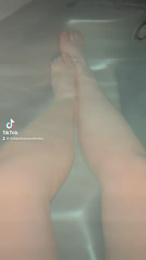 barefootmilf foot foot fetish foot worship footjob soles toes gif