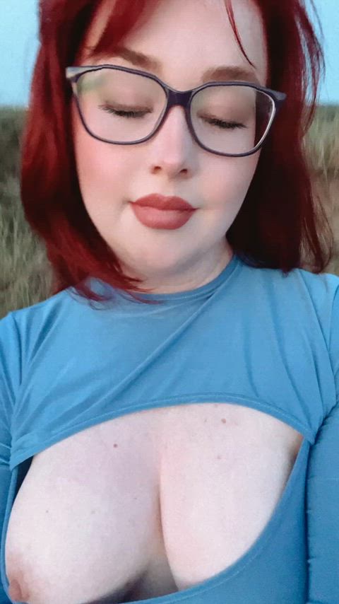 accidental glasses milf mom natural tits nipples nipslip outdoor small nipples step-mom