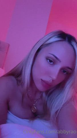 camgirl onlyfans white girl gif