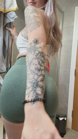 alt ass blonde booty pawg spanking tattoo teen yoga pants tattedphysique gif
