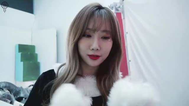 181226 V LIVE - [Dreamcatcher's Note] 크리스마스 기념 촬영 비하인드