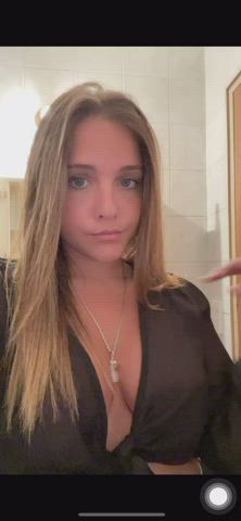 20 ? I am very interactive with fans ? Many PHOTOS and VIDEOS. B/G - BJ - Cumshots