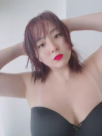 big tits dancing japanese gif
