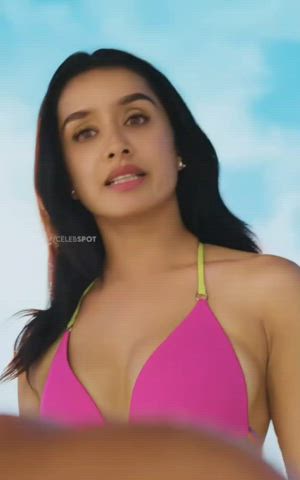 Shraddha Kapoor all 60fps stills from TJMM... Don't miss to watch 🥵🔥