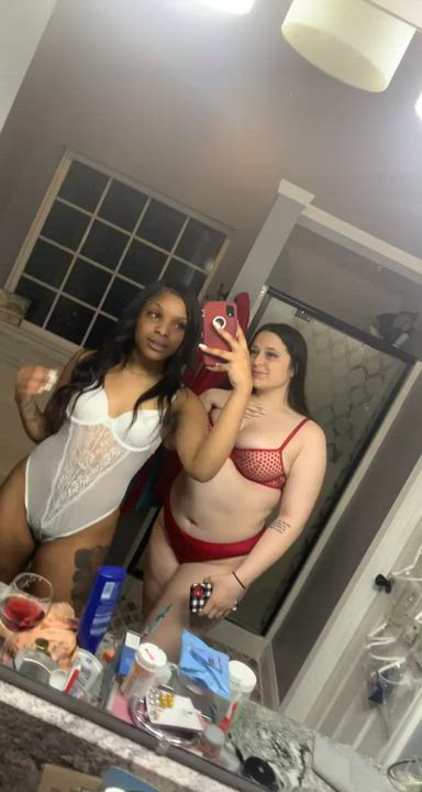 My friend just turned 18 so I had to eat her pussy on cam ? [FF]