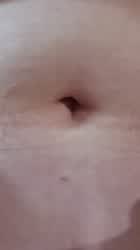 Belly button play