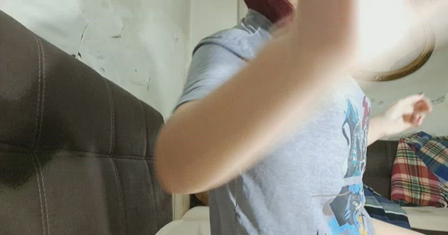 natural tits onlyfans teen gif