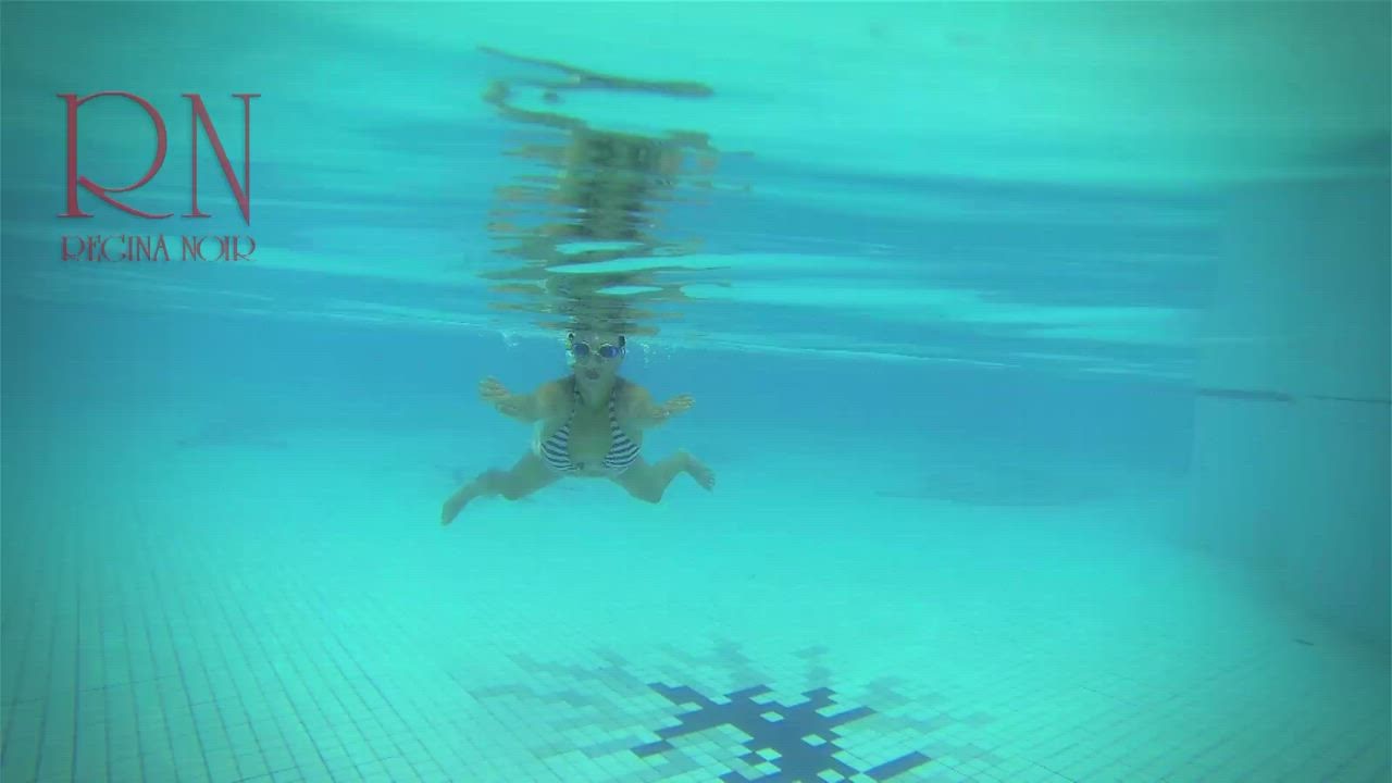 Bikini Legs MILF Teasing Underwater gif