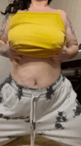 alt big tits boobs bouncing tits chubby tattoo gif