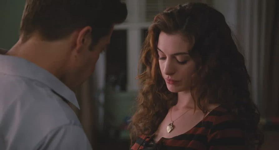 Anne Hathaway Blowjob Eye Contact gif