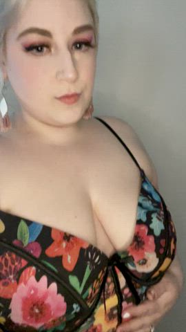 bbw blonde boobs hotwife onlyfans thick tits gif