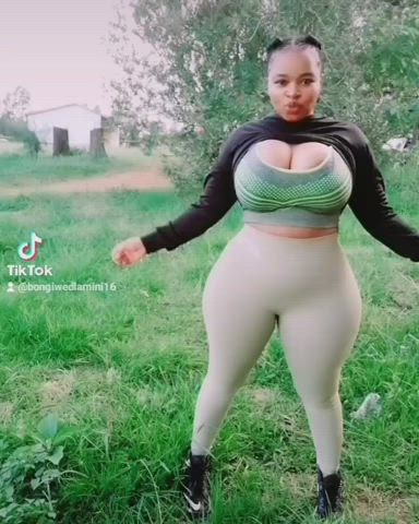 Thick TikTok Twerking gif