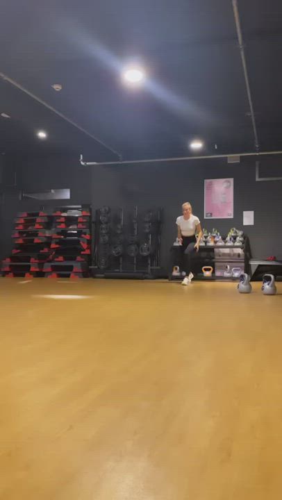 Ass Blonde Workout gif