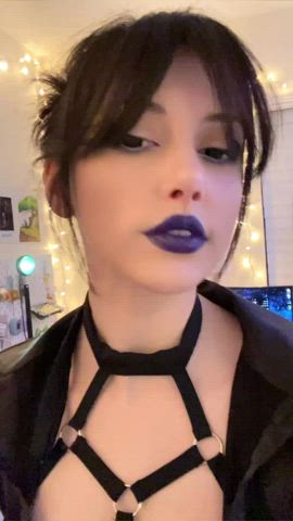 alt amateur goth lips lipstick lipstick fetish onlyfans petite gif