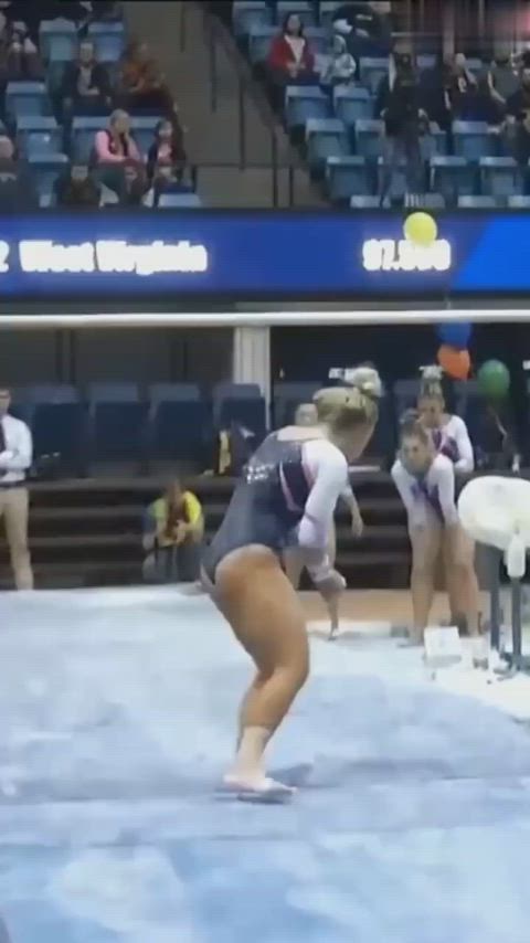 athlete athletic big ass curvy fit fit chicks fitness gymnast sport workout gif