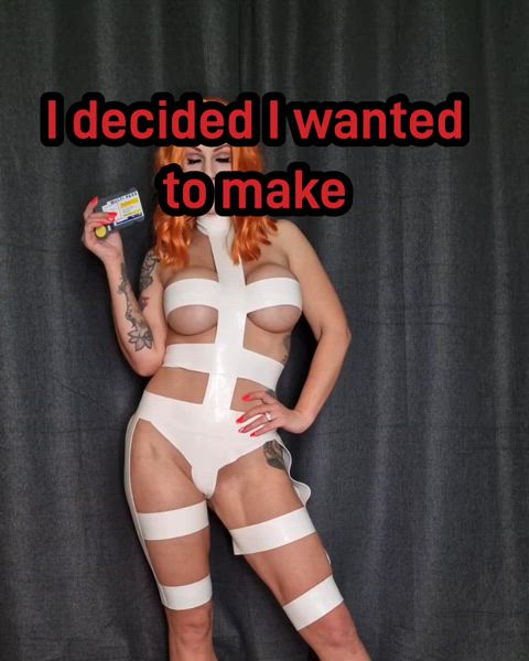 I decided I wanted to make a LeeLoo costume in latex to have some fun in.  