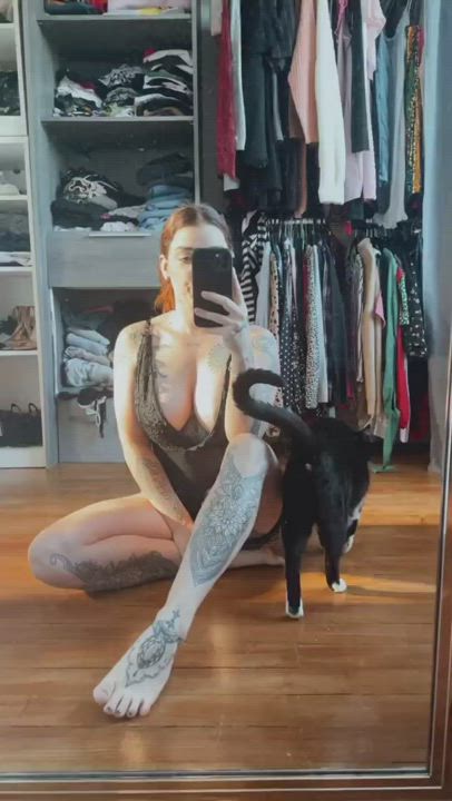 more of her pussy here https://ezbiolink.com/mollypierce