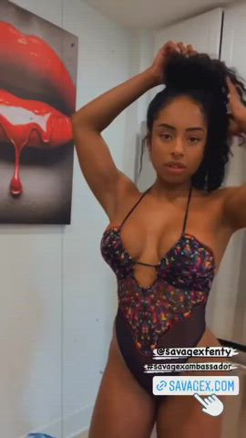 Qimmah Russo Lingerie