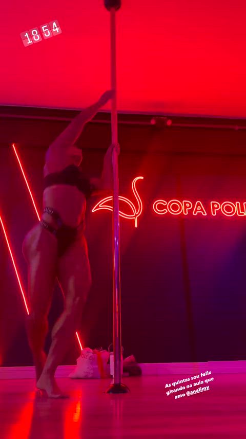 ass big ass big tits brazilian celebrity dancing muscular girl pole dance gif