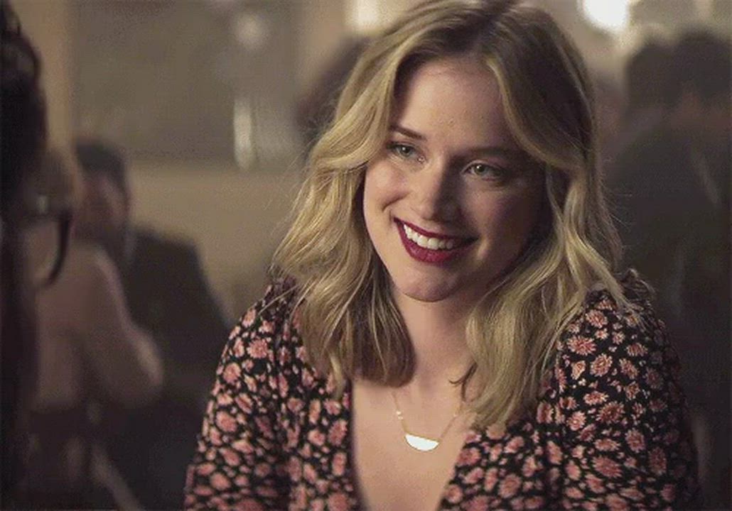 Elizabeth Lail gets me hard every time she smile...