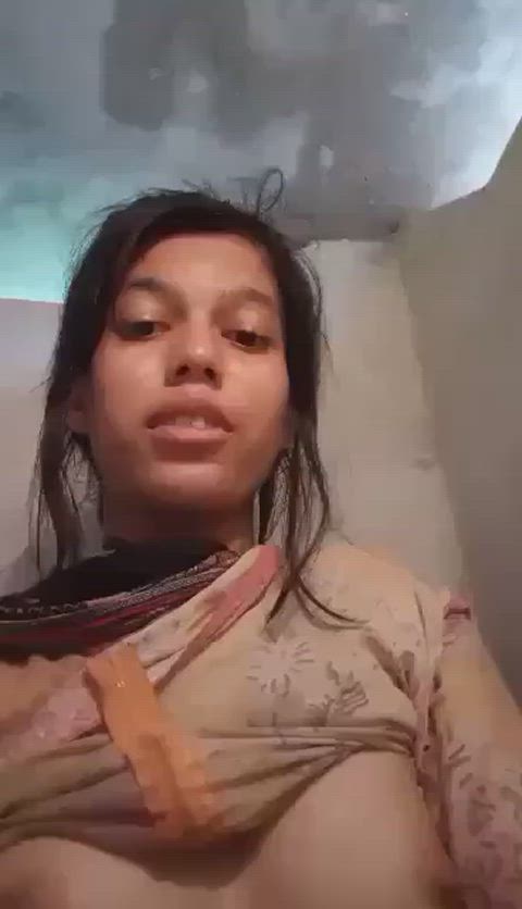 amateur big tits boobs desi pussy teen tits amateur-girls indian-babes gif