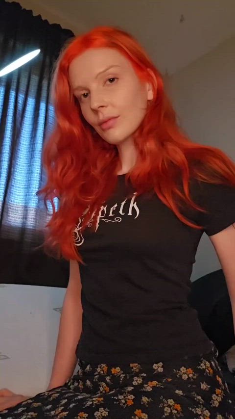 alternative big tits boobs clothed goth redhead ruby soho t-shirt tease tits alt-girls