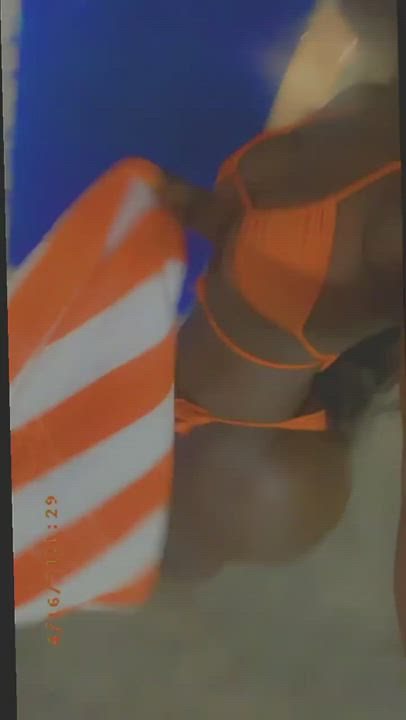 African Booty Thick gif