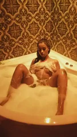 Bathtub Ebony Petite gif